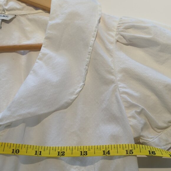 Banana Republic Cream Blouse with Ruffled Collar - Size M Great Condition - Picture 6 of 6